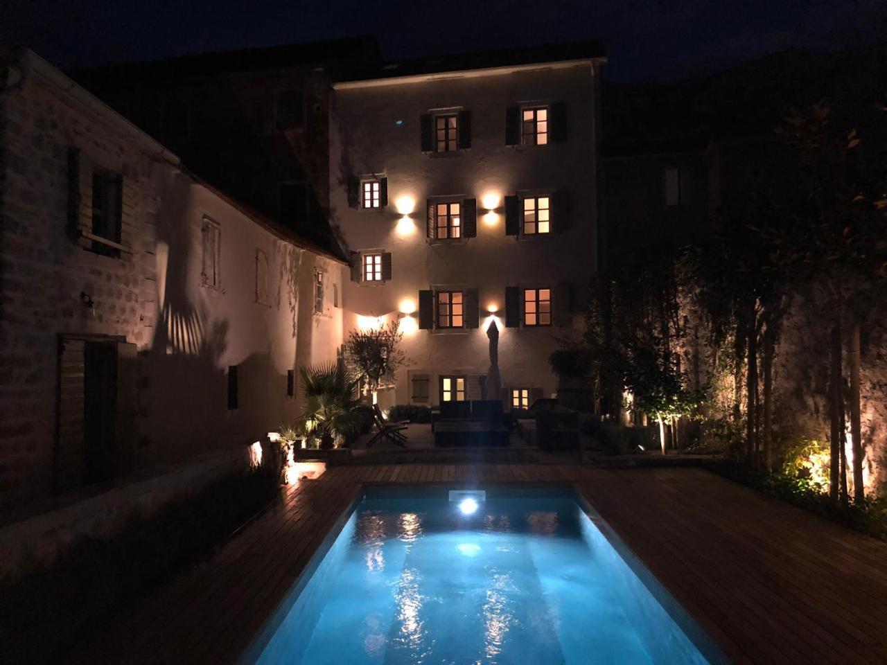 Palazzo Sbutega Bed & Breakfast Kotor Dış mekan fotoğraf